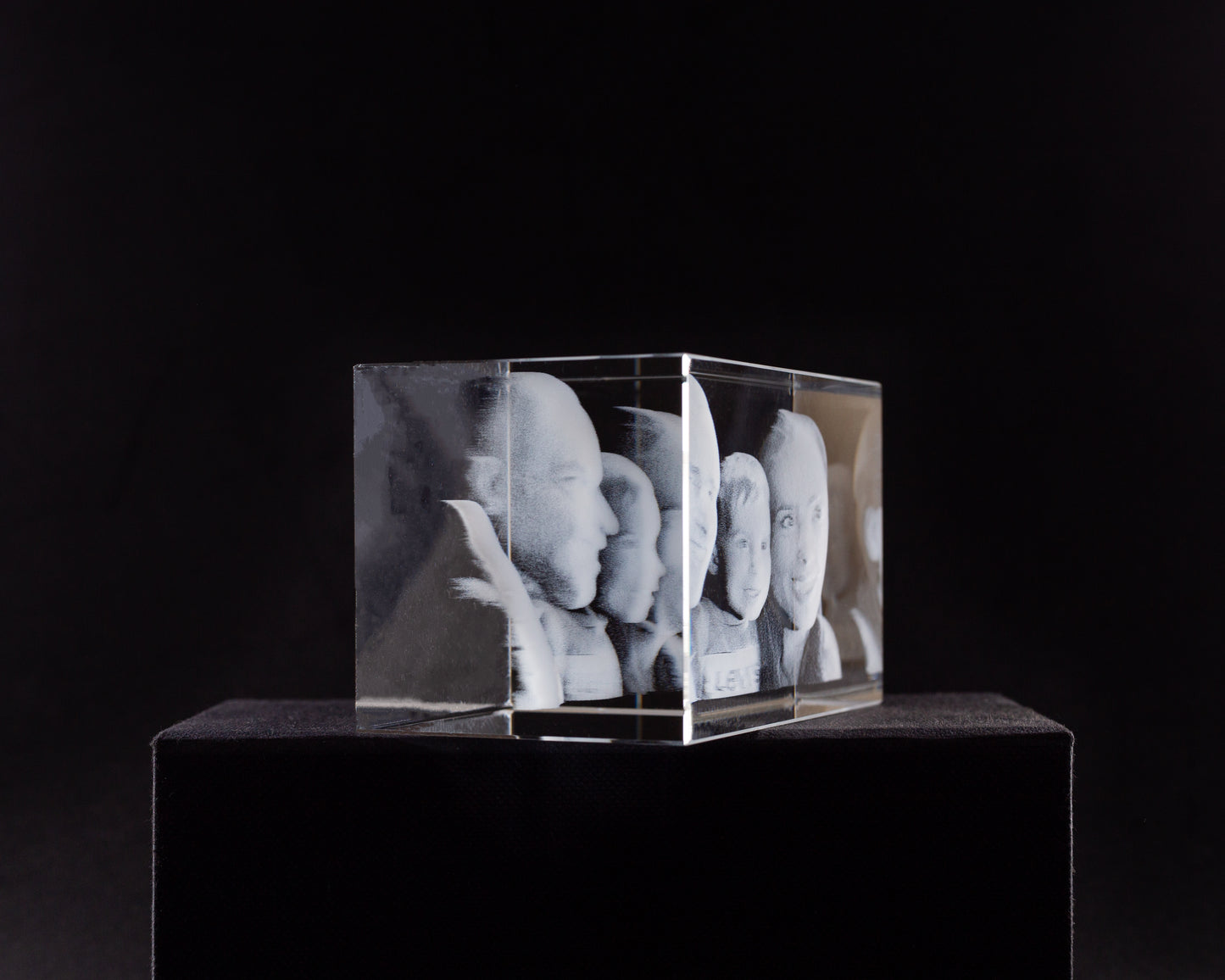 Foto en cristal 3D con forma de rectángulo. Regalos con fotos personalizadas. Regalos originales con fotos.